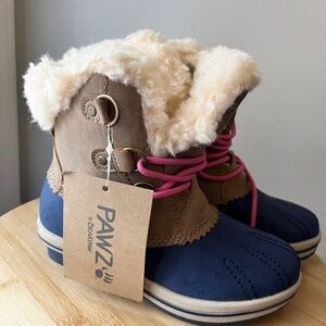 Bearpaw PAWZ Girls Winter Boots size 13, Sherpa Lined, Waterproof, NWT
